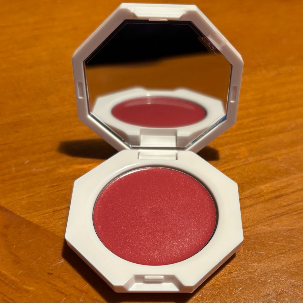 Fenty Cheeks Out Cream Blush - Picture 3 of 16